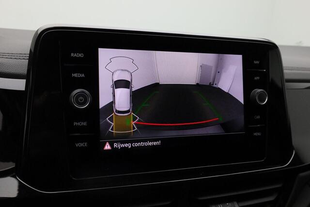 Volkswagen T-Roc 2.0 TSI 190 pk DSG 4Motion R-Line | Panoramadak | Achteruitrijcamera | Navigatie | Stoelverwarming | Adaptive Cruise