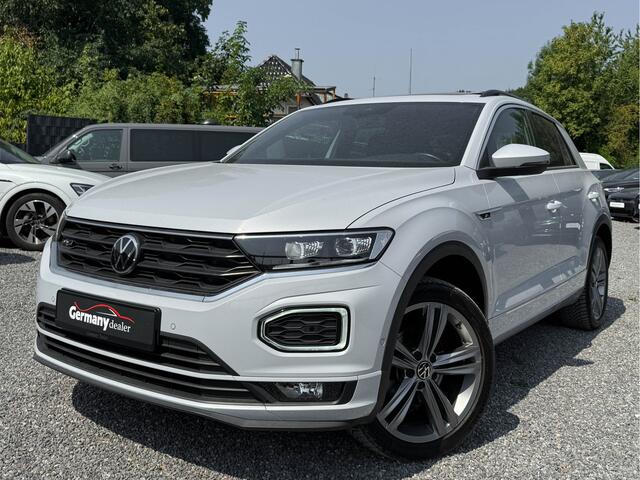 Volkswagen T-Roc 1.5TSI R-Line Pano Keyless ACC Dodehoek Zetels Trekhaak