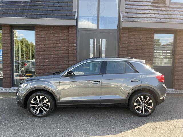 Volkswagen T-Roc 1.5 TSI IQ DRIVE ADAPTIVE CRUISE CONTROL | NAV | CAMERA | APPLE/ANDROID CARPLAY