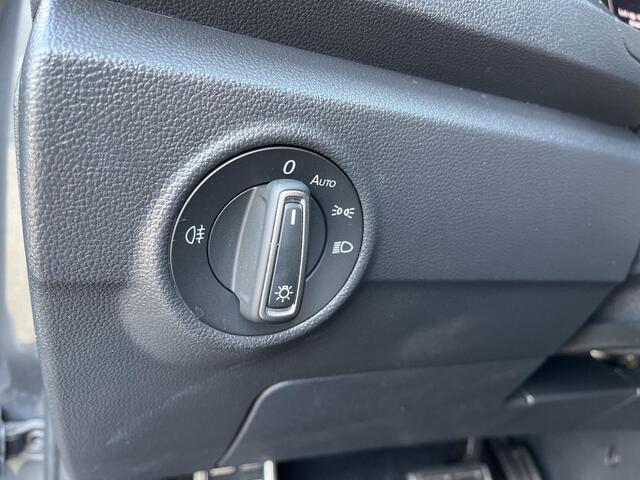 Volkswagen T-Roc 1.5 TSI IQ DRIVE ADAPTIVE CRUISE CONTROL | NAV | CAMERA | APPLE/ANDROID CARPLAY