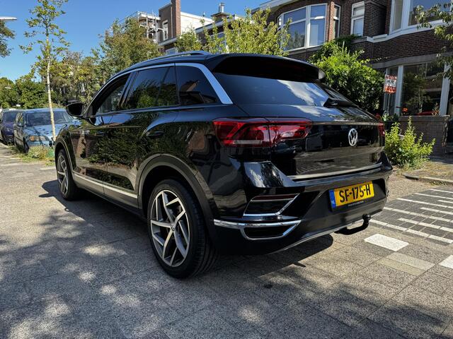 Volkswagen T-Roc 2.0 TSI 4Motion Sport Panoramadak leer trekhaak