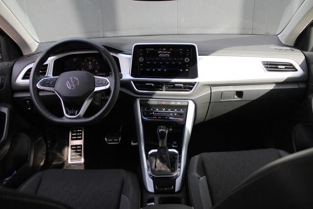 Volkswagen T-Roc 1.5 TSI Life Edition 150pk - ACC - LED - Navi - Stoelverwarming - Blind Spot - Virtual cockpit - Rijklaar