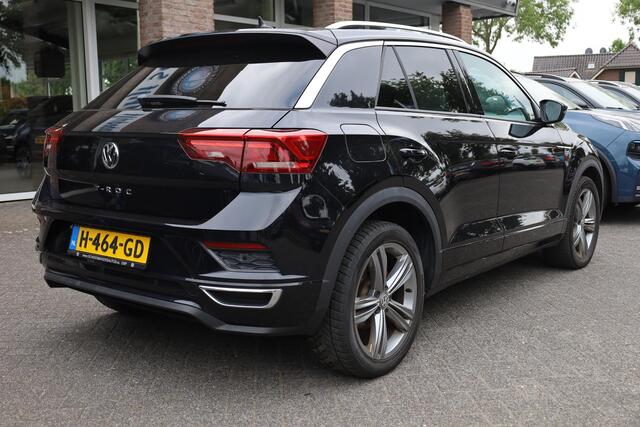 Volkswagen T-Roc 1.5 TSI Sport Business R CARPLAY HALFLEER DIGITAAL-DASH ELEC.ACHTERKLEP/SPIEGELS ADAPTIVE-CRUISE DAB CLIMA 2XPDC 18''LMV