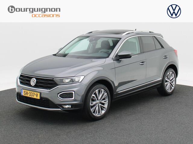 Volkswagen T-Roc 1.5 TSi 150 Pk Sport | LED | Trekhaak | Panorama Dak | Elektrische Achterklep | Adaptive Cruise | Carplay | Camera | 18 Inch