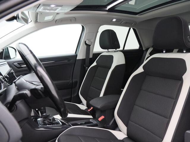 Volkswagen T-Roc 1.5 TSi 150 Pk Sport | LED | Trekhaak | Panorama Dak | Elektrische Achterklep | Adaptive Cruise | Carplay | Camera | 18 Inch