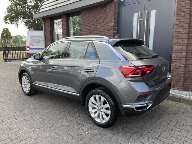 Volkswagen T-Roc 1.5 TSI Sport VIRTUAL DASHBOARD | ADAPTIVE CRUISE CONTROL | NAV | APP CONNECT | CAMERA | LED | TREKHAAK AFNB. | ELEC. A.KLEP