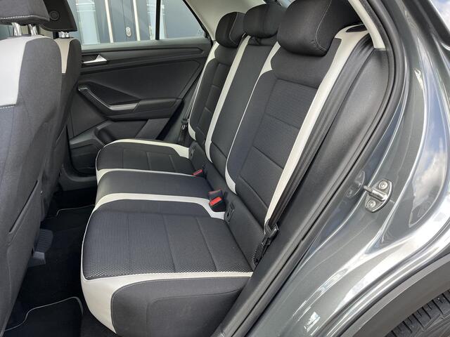 Volkswagen T-Roc 1.5 TSI Sport VIRTUAL DASHBOARD | ADAPTIVE CRUISE CONTROL | NAV | APP CONNECT | CAMERA | LED | TREKHAAK AFNB. | ELEC. A.KLEP