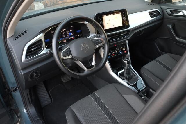 Volkswagen T-Roc 1.5 TSI Life Business Navigatie, Virtual cockpit