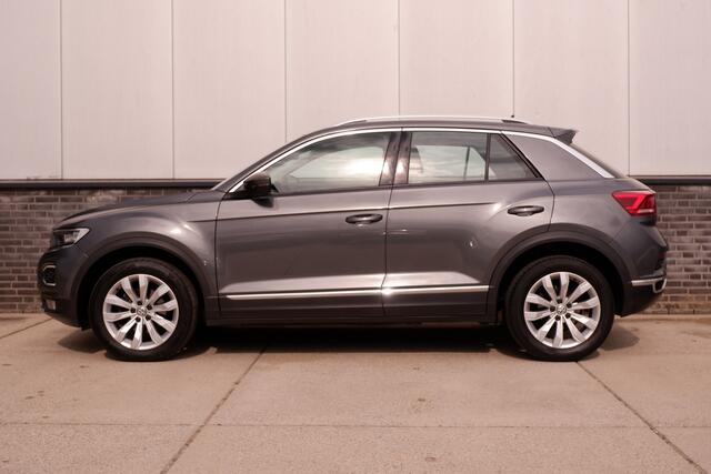Volkswagen T-Roc 1.5 TSI Sport LED | Trekhaak | Carplay | Camera | Virtual Cockpit | PDC
