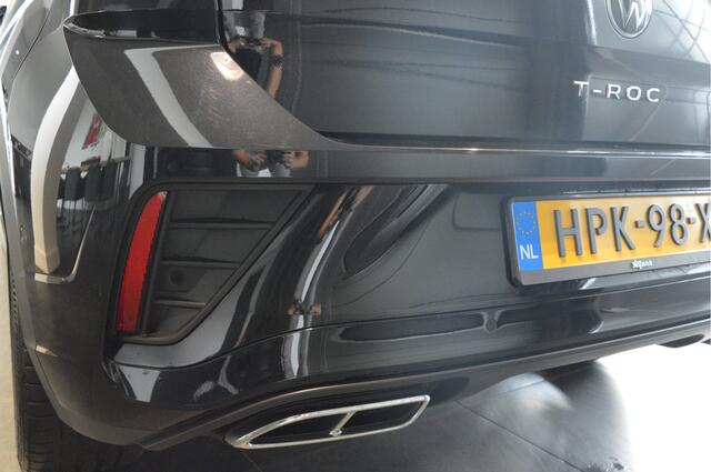 Volkswagen T-Roc 1.5 TSI 3X R-LINE navi pano camera led pdc 19 inch 150 pk !!