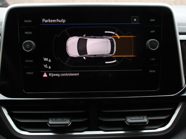 Volkswagen T-Roc 1.0 TSI R-Line Business Airco Navi Carplay PDC VA Massage Full LED Adaptive Cruise Control Ambiente verlichting