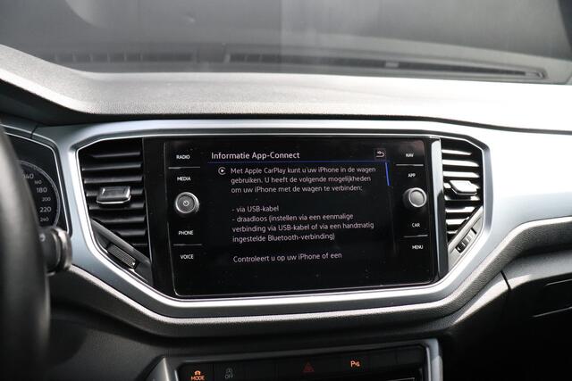 Volkswagen T-Roc 1.5 TSI Sport Business R | STOELVERW. | PANO | CAMERA | NAVI | CRUISE | APPLE CARPLAY |