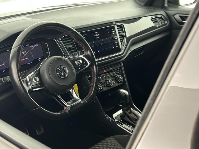 Volkswagen T-Roc 1.5 TSI 150pk DSG Sport Camera Virtual Cockpit Stoelverwarming Navigatie