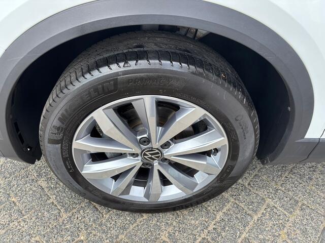 Volkswagen T-Roc 1.5 TSI Style,Navi,PDC,Camera,1Jaar garantie