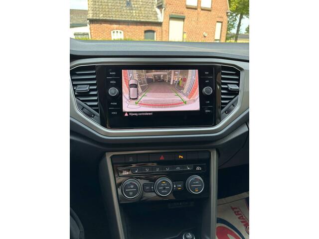 Volkswagen T-Roc 1.5 TSI Style,Navi,PDC,Camera,1Jaar garantie