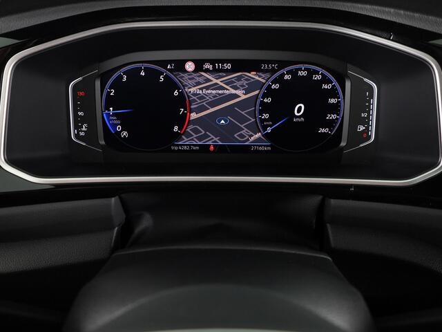 Volkswagen T-Roc 1.0 TSI R-Line Business 110 pk | Verlengde garantie | Navigatie | Parkeersensoren (Park assist) | Achteruitrijcamera | Adaptieve cruise control | R-Line |