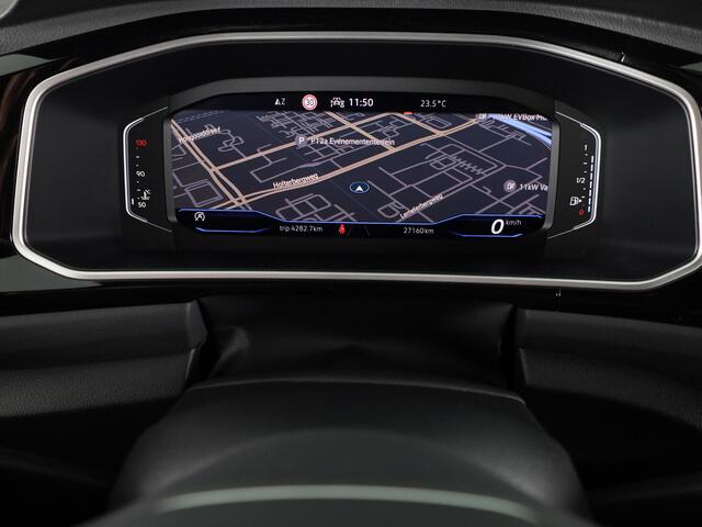 Volkswagen T-Roc 1.0 TSI R-Line Business 110 pk | Verlengde garantie | Navigatie | Parkeersensoren (Park assist) | Achteruitrijcamera | Adaptieve cruise control | R-Line |