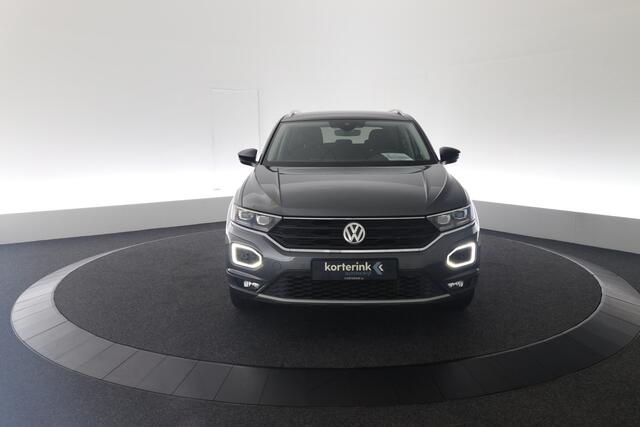 Volkswagen T-Roc 1.0 TSI Style | Trekhaak | Navi | Stoelverwarming