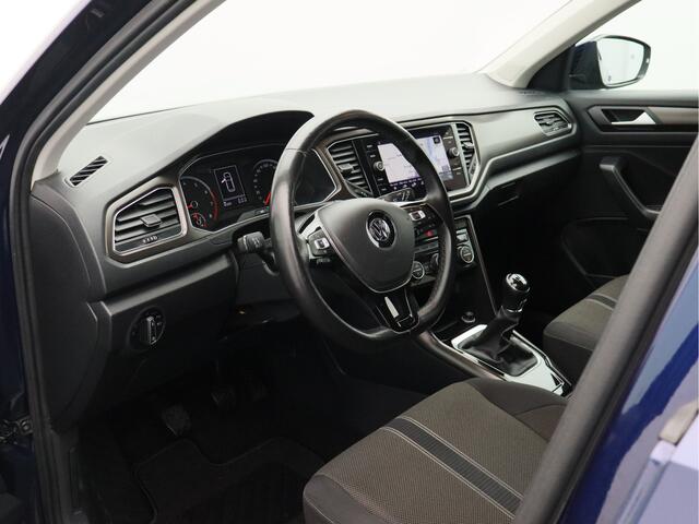 Volkswagen T-Roc 1.0 TSI Style/ achteruitrijcamera/ lage km/ zeer mooi!