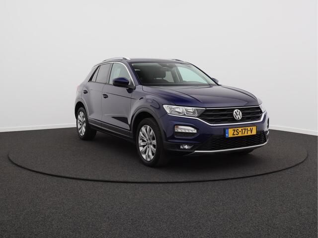 Volkswagen T-Roc 1.0 TSI Style/ achteruitrijcamera/ lage km/ zeer mooi!