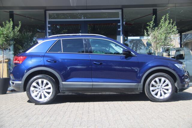 Volkswagen T-Roc 1.5 TSI Sport | DSG | Camera | ACC |