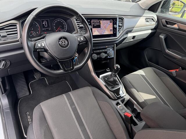 Volkswagen T-Roc 1.0 TSI Style Executive Pack, Trekhaak! | Navigatie | Camera | Adapt. Cruise Control | Apple Carplay/Android Auto | Park. Sensoren | Rijklaarprijs!