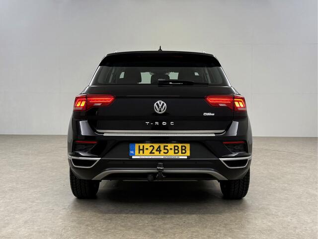 Volkswagen T-Roc TSI Style Business | Camera | Carplay | LED | Trekhaak | Adaptive-Cruise | Parkeersens. | 16"LMV
