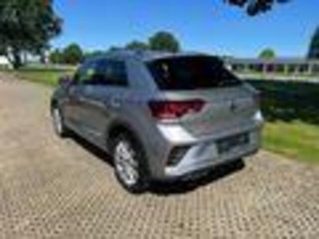 Volkswagen T-Roc 1.5 TSI R-Line Led Koplampen Camera ACC Nieuwe Auto