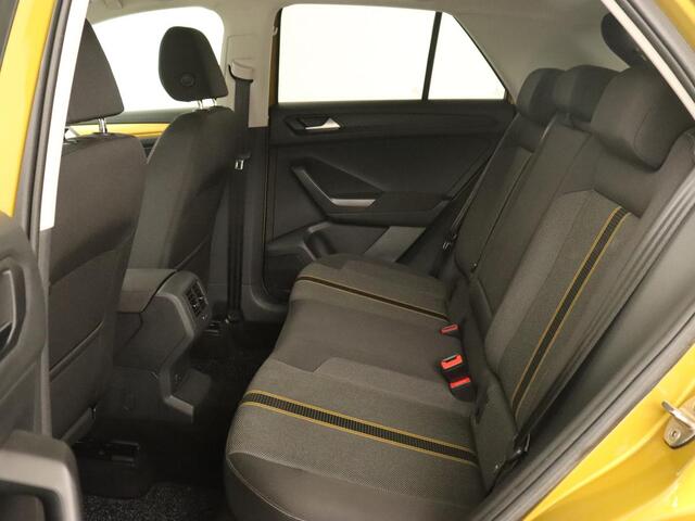 Volkswagen T-Roc 1.0 TSI Style | Navigatie | Camera | LMV 18 inch | Carplay | Getint glas | Adaptieve cruise | Lane assist |