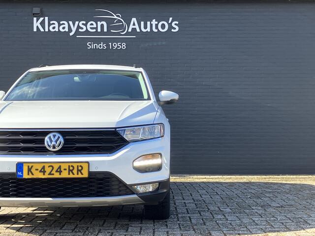 Volkswagen T-Roc 1.5 TSI Sport 150 pk AUT. | apple carplay | adaptieve cruise | parkeersensoren | climate control | BTW auto