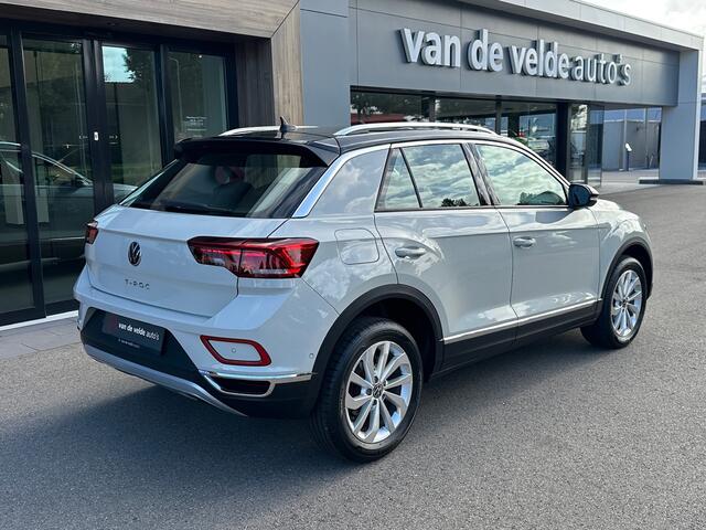 Volkswagen T-Roc 1.5 TSI 150pk DSG Style Carplay | Camera | Keyless | Elek. Achterklep | Rijklaar incl. garantie