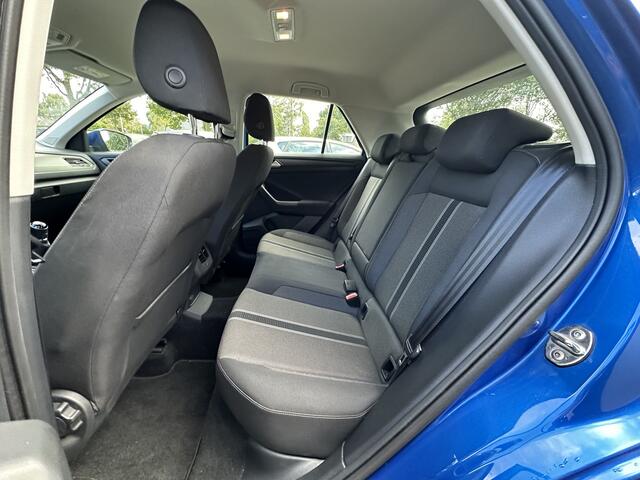 Volkswagen T-Roc 1.0 TSI Style Navigatie/Cruise/Climate control/Achterklep elektrisch bedienbaar Applecarplay/Android