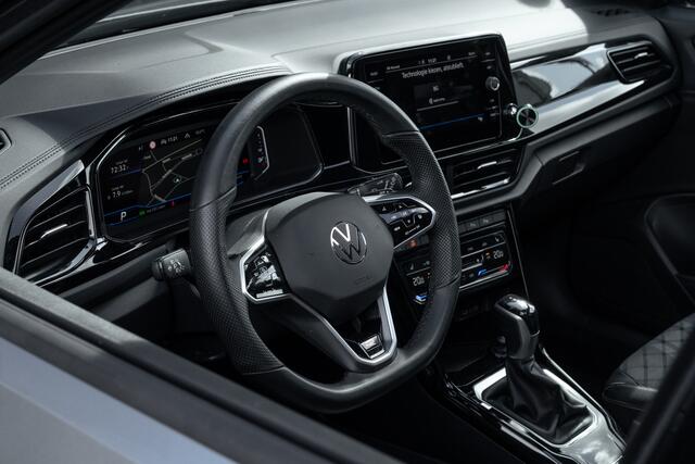 Volkswagen T-Roc 1.5 TSI 3X R-Line | Pano | IQ Lights | Keyless | Camera | Elektr Achterklep | Lane & Side Assis | Front Assis | LED