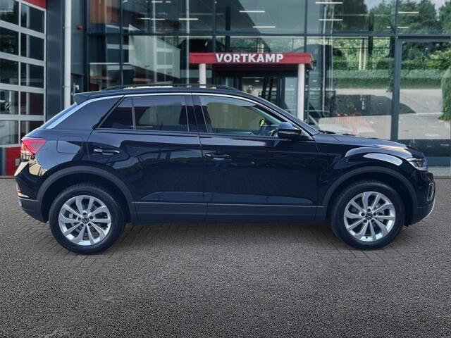 Volkswagen T-Roc 1.5 TSI DSG LIFE TREKHAAK/CAMERA/CARPLAY/ACC/STOELVERW