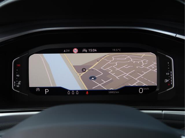 Volkswagen T-Roc 1.5 TSI Life Business | Trekhaak | Navi | Stoelverw | Clima | ACC