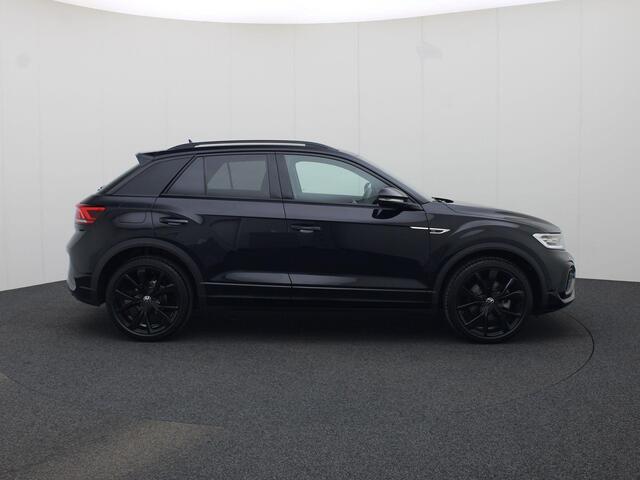 Volkswagen T-Roc 1.5TSI/150PK R-Line Blackstyle DSG · Navigatie · Apple/Android · Stoel-&stuurverwarming · Garantie tot 12-01-2030 of 100000km.
