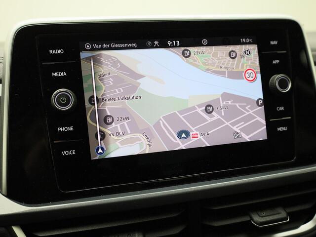 Volkswagen T-Roc 1.5TSI/150PK Style DSG · Navigatie · Apple Car Play · Trekhaak · Garantie tot november 2026