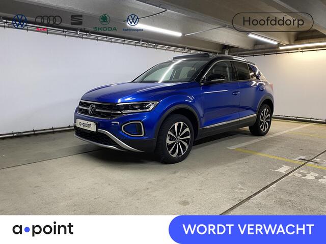 Volkswagen T-Roc 1.5 TSI Style 150 pk Automaat (DSG) | Verlengde garantie | Navigatie | Panoramadak | Parkeersensoren (Park assist) | Achteruitrijcamera | Stoelverwarming |