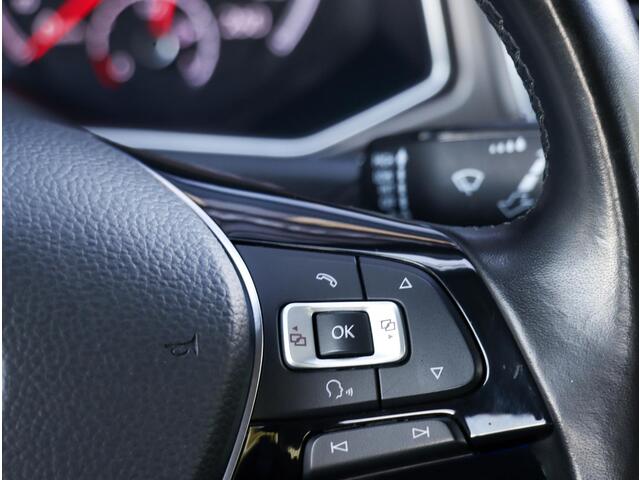 Volkswagen T-Roc 1.0 TSI Style Trekhaak Navigatie Camera