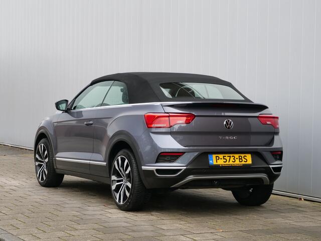 Volkswagen T-Roc Cabrio 1.0 TSI 110pk Style Navigatie / 19 Inch / Stoelverwarming / Trekhaak