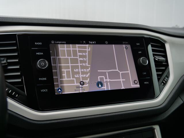 Volkswagen T-Roc Cabrio 1.0 TSI 110pk Style Navigatie / 19 Inch / Stoelverwarming / Trekhaak