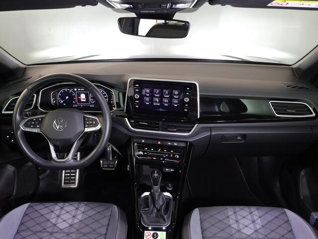 Volkswagen T-Roc 1.5 TSI R-Line 150 pk Automaat (DSG) | Verlengde garantie | Navigatie | Trekhaak (afneembaar) | Parkeersensoren (Park assist) | Achteruitrijcamera | R-Line |