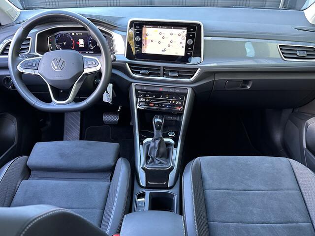 Volkswagen T-Roc 1.5 TSI 150pk DSG Style | Trekhaak | Navi | IQ light | Adapt. Cruise | Rijklaar incl. garantie