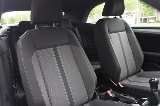 Volkswagen T-Roc Cabrio 1.0 TSI Style | CarPlay | Parkeersensor voor + achter | Stoelverwarming