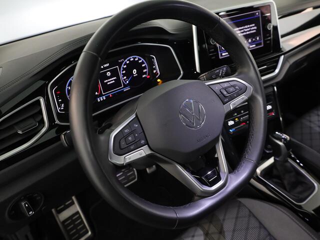 Volkswagen T-Roc 1.5 TSI R-Line 150 pk Automaat (DSG) | Verlengde garantie | Navigatie | Trekhaak (afneembaar) | Parkeersensoren (Park assist) | Achteruitrijcamera | R-Line |