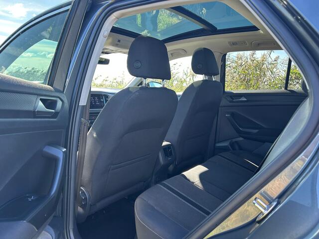 Volkswagen T-Roc 1.0 TSI Style Panoramadak / Led koplampen / Adaptive Cuise