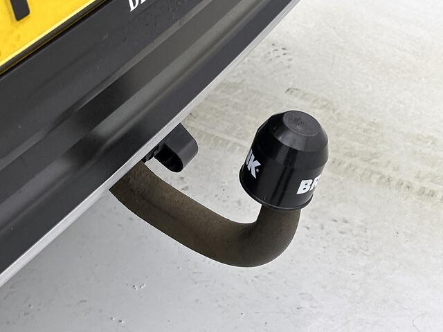 Volkswagen T-Roc 1.0 TSI Style / Navi / Adap-cruise / Trekhaak / Roofrail / Lmv 16" / Multimedia / Apk 02-2026