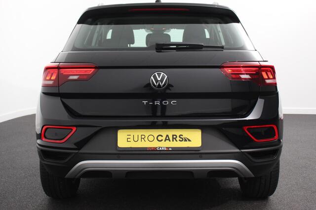 Volkswagen T-Roc 1.5 TSI 150pk DSG Life | Navigatie | Apple Carplay/Android Auto | Parkeersensoren | Camera | Adaptive Cruise Control | Park Assist | Stoelverwarming | Ledverlichting voor | Virtual Cockpit | Climate Control