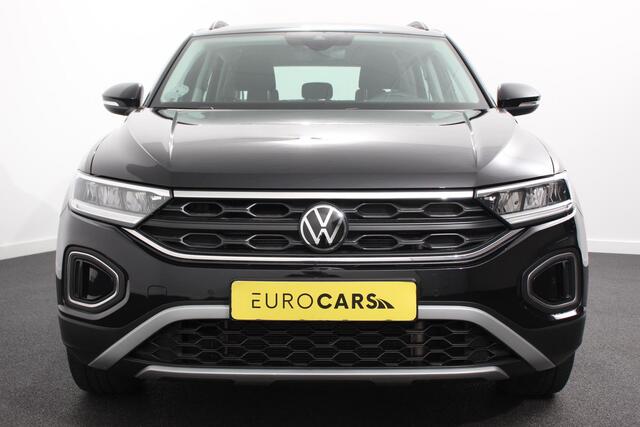 Volkswagen T-Roc 1.5 TSI 150pk DSG Life | Navigatie | Apple Carplay/Android Auto | Parkeersensoren | Camera | Adaptive Cruise Control | Park Assist | Stoelverwarming | Ledverlichting voor | Virtual Cockpit | Climate Control