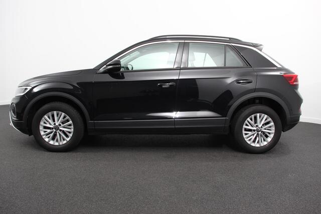 Volkswagen T-Roc 1.5 TSI 150pk DSG Life | Navigatie | Apple Carplay/Android Auto | Parkeersensoren | Camera | Adaptive Cruise Control | Park Assist | Stoelverwarming | Ledverlichting voor | Virtual Cockpit | Climate Control